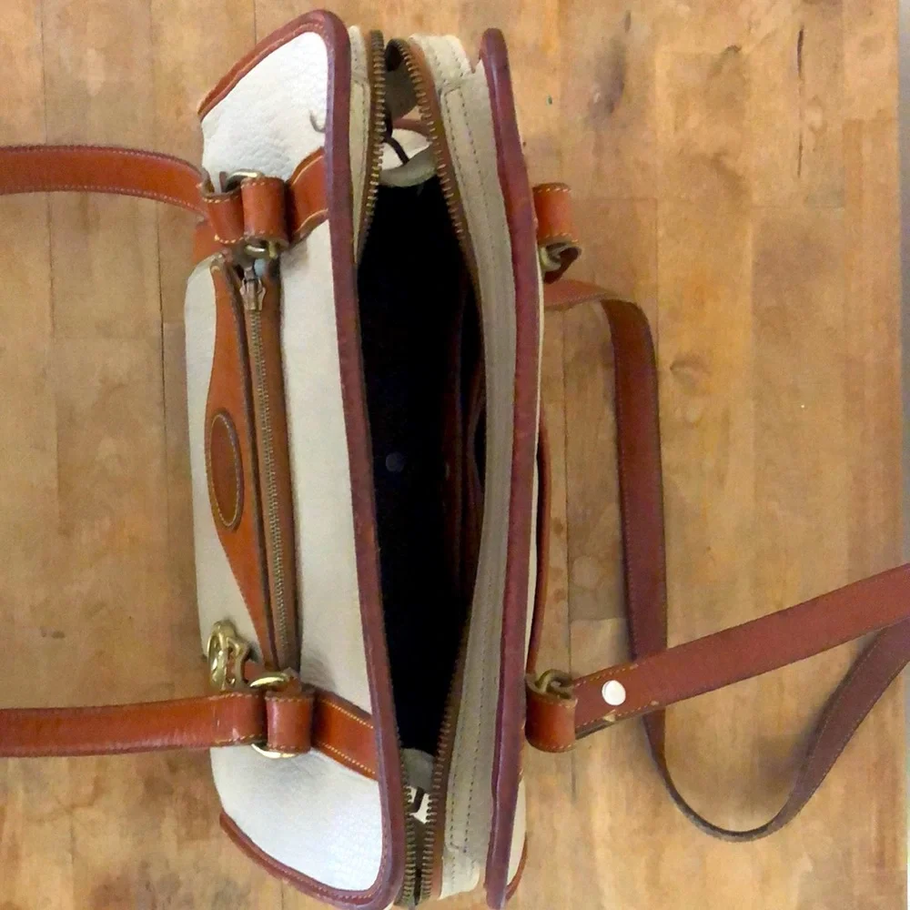 Vintage Dooney and Burke purse - Picture 3 of 3